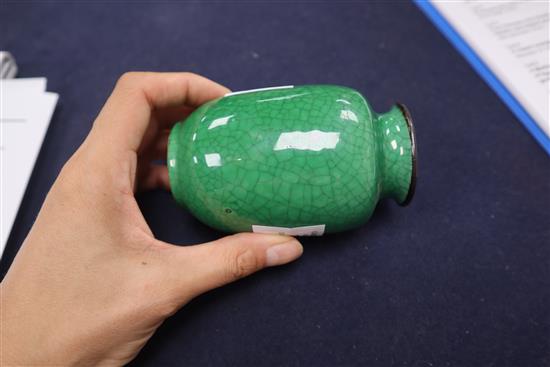 A Chinese small green crackleglaze vase, 19th century height 11cm